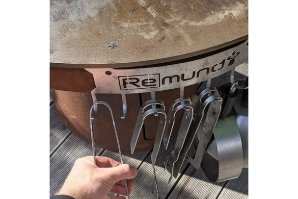 Изогнутая пластина с крючками для аксессуаров Remundi 800870